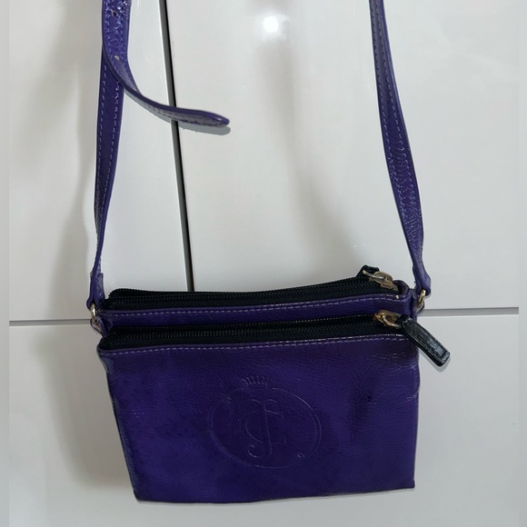 Juicy Couture Purple Leather Crossbody Bag - Picture 2 of 5